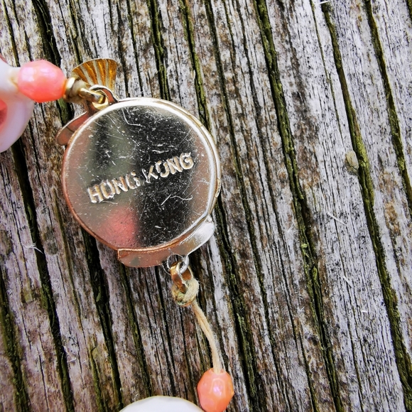 Vintage White and Pink Plastic Bead Necklace and Clip On Earrings - Picture 11 of 16